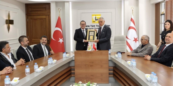 hikmet çinçin kıbrıs