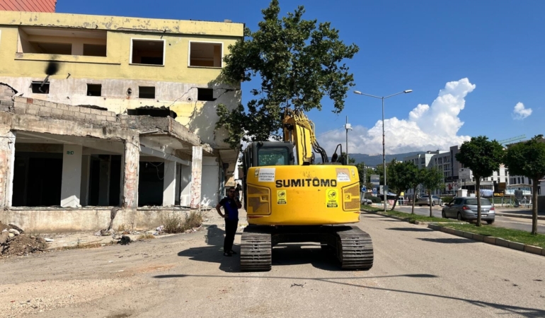 iş makinası1